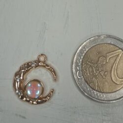 Κόσμημα λαιμού με φεγγαρόπετρα